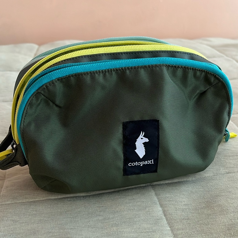 NWT Cotopaxi Nido Accessory Bag